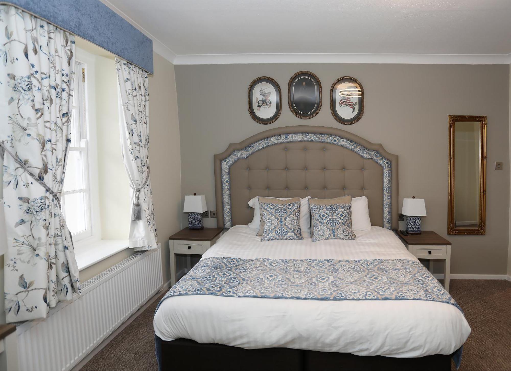 The Castle Of Brecon Hotel, Brecon, Powys Bagian luar foto