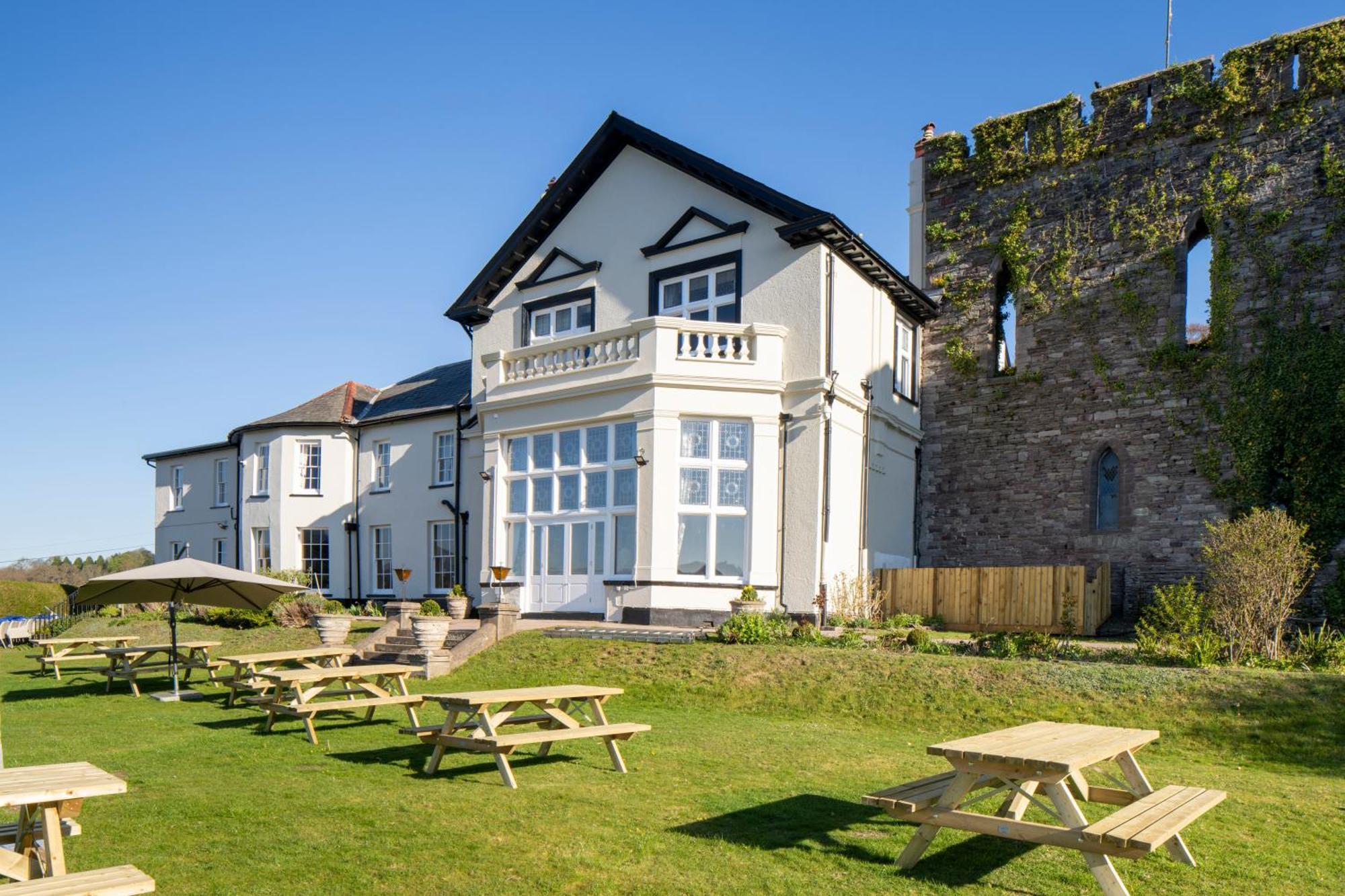 The Castle Of Brecon Hotel, Brecon, Powys Bagian luar foto