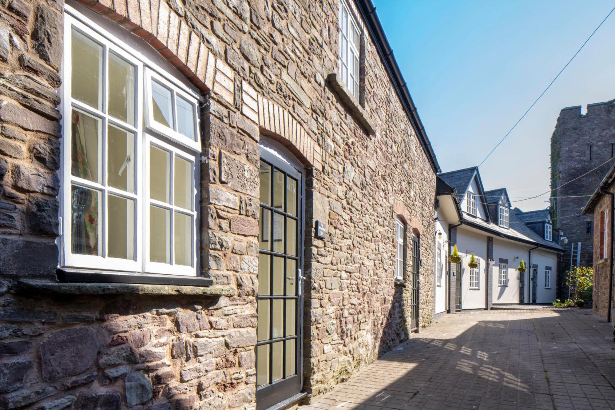The Castle Of Brecon Hotel, Brecon, Powys Bagian luar foto