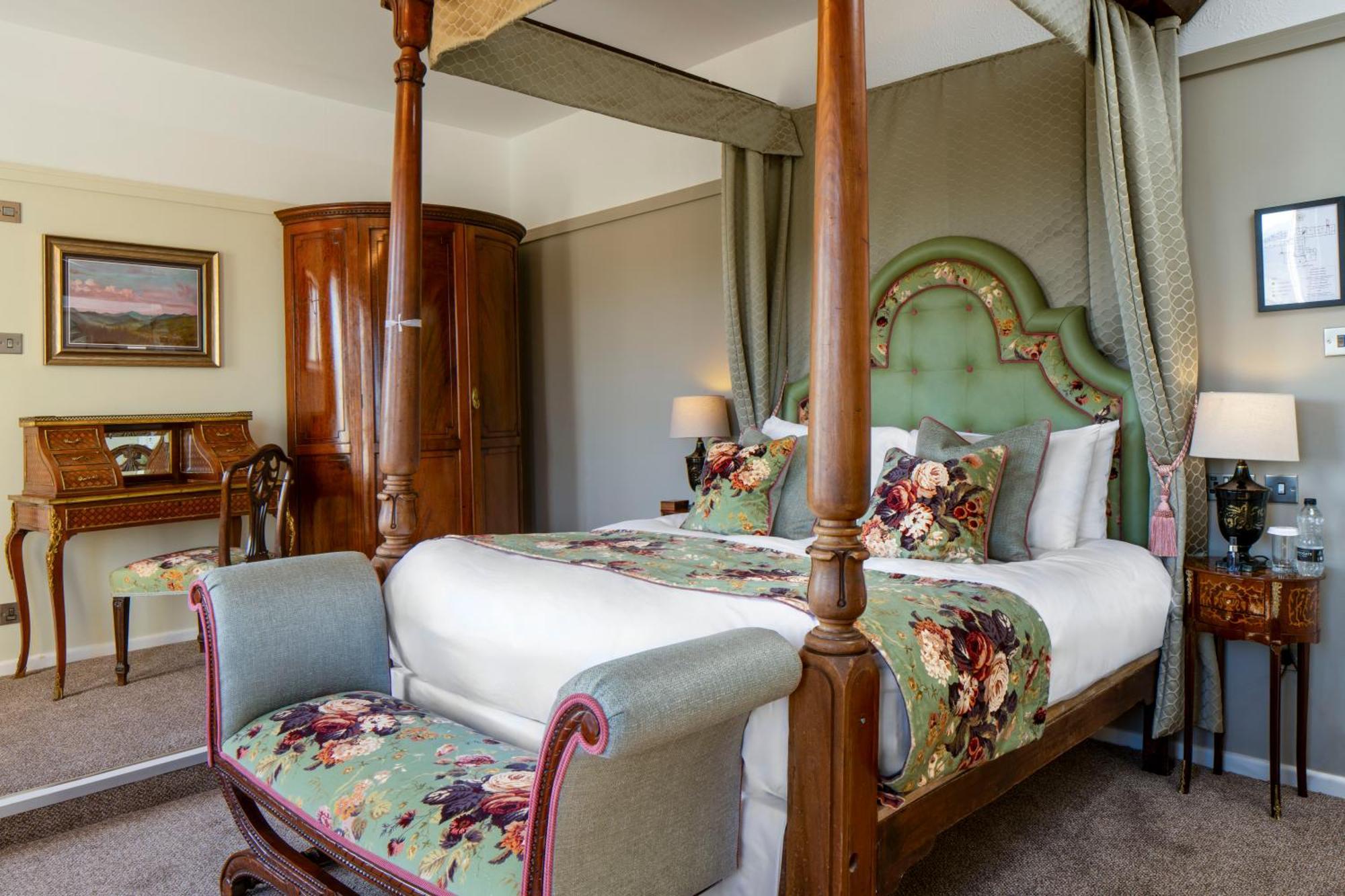 The Castle Of Brecon Hotel, Brecon, Powys Bagian luar foto