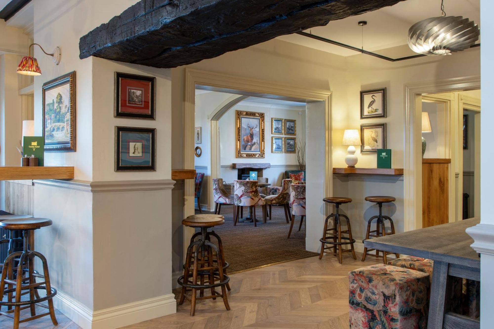 The Castle Of Brecon Hotel, Brecon, Powys Bagian luar foto